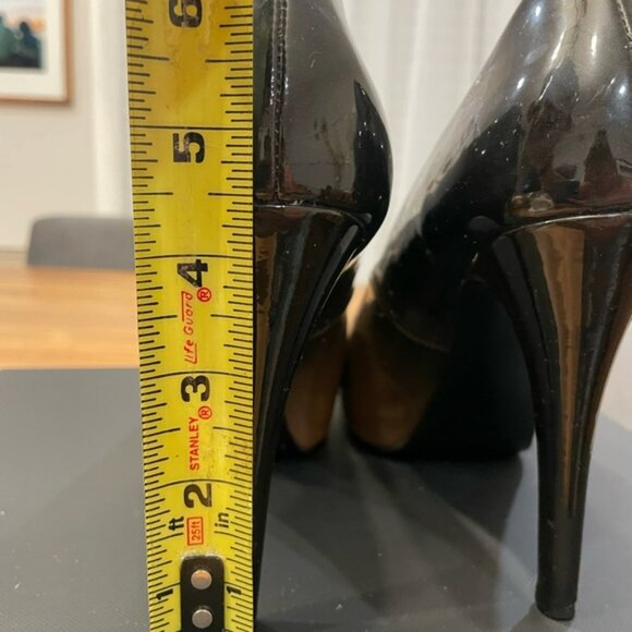 Sexy Tan/Black Guess Patent Platform Heels - Picture 7 of 9